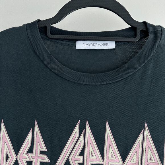Daydreamer Def Leppard Womens Small Long Sleeve Graphic Tiger Tour Band Tee - Picture 6 of 11